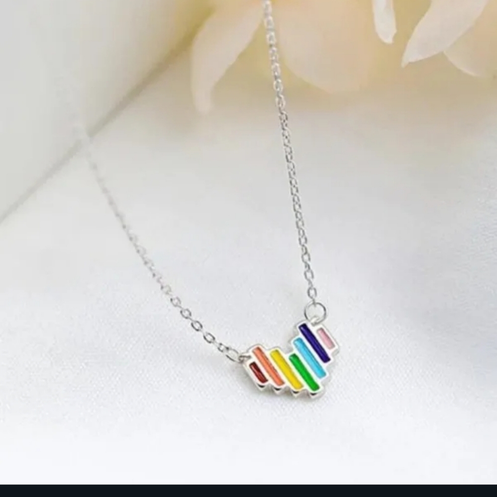 🌈🌈NEW🌈🌈AWESOME!! PRIDE BLOCK Heart Necklace in SILVER 🌈🌈